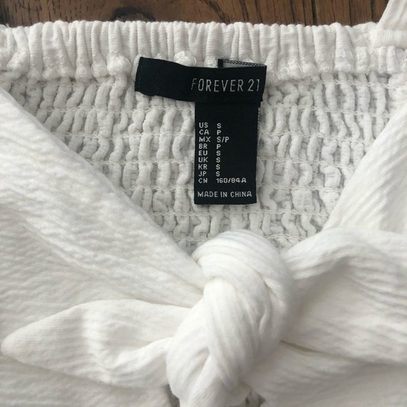 Knotted crop top - Picture 3 of 4